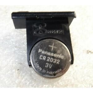 Nintendo Wii Black Battery Compartment Insert with Battery-Good-Clean